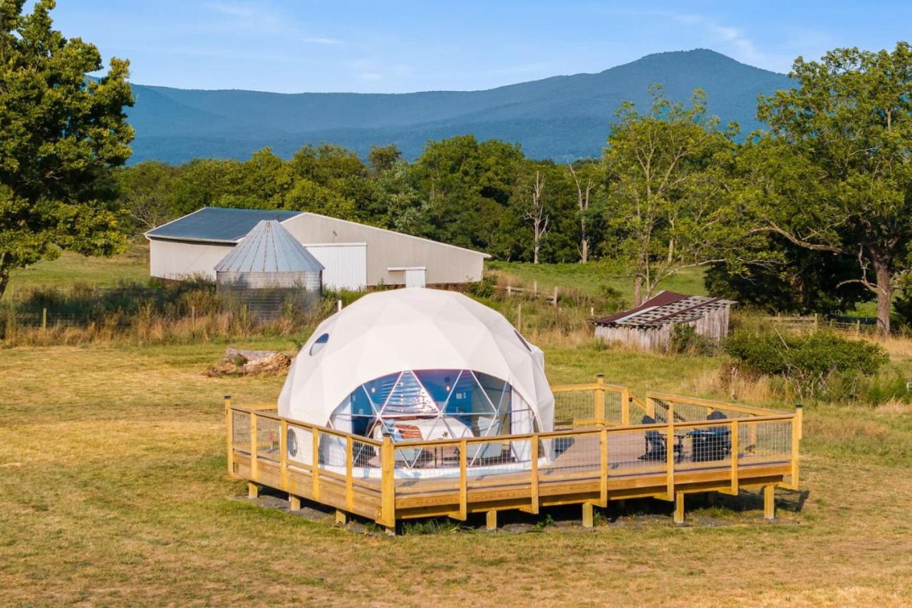 Tranquil Dome At Faraway Camp Guest House Luray Exterior foto