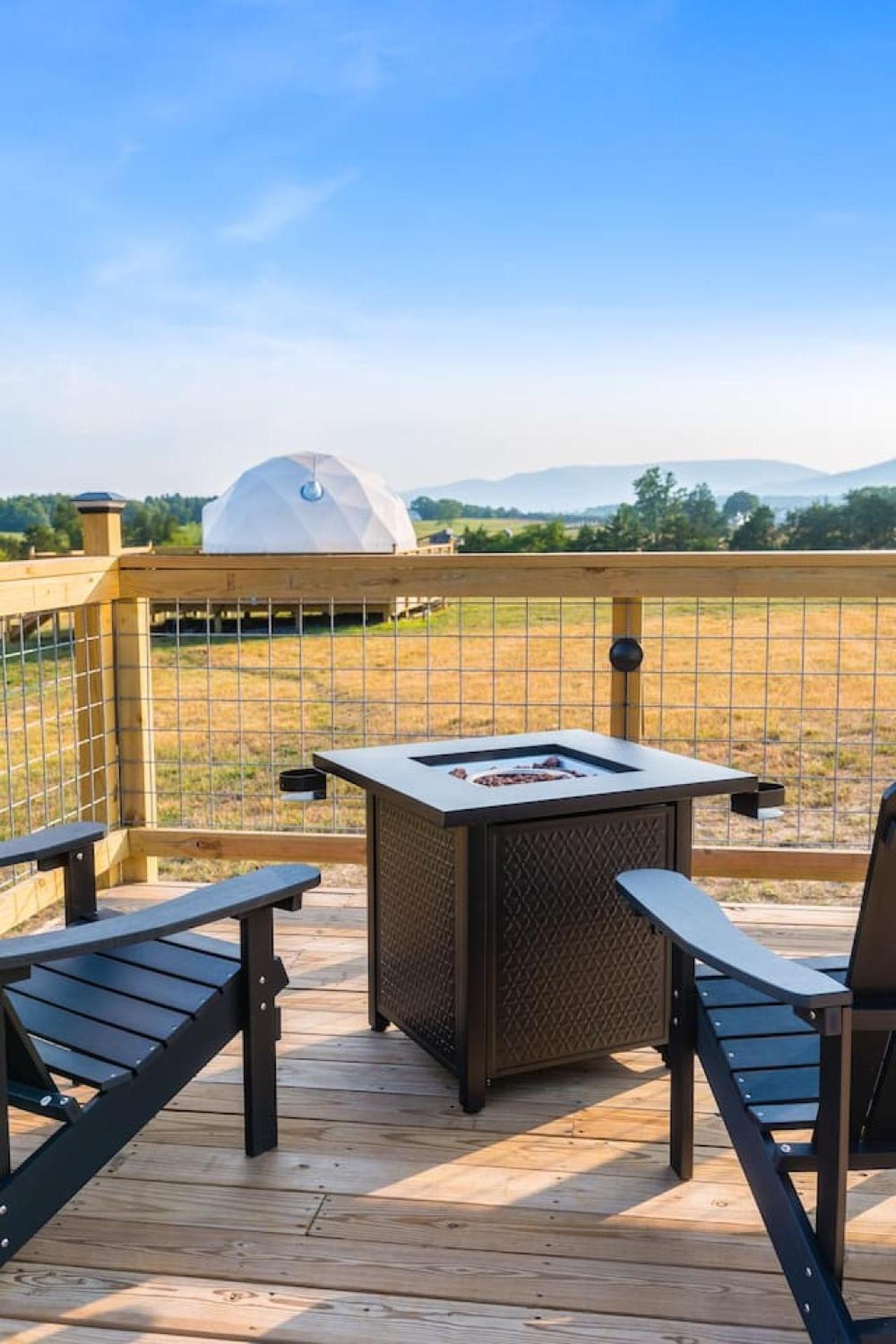 Tranquil Dome At Faraway Camp Guest House Luray Exterior foto